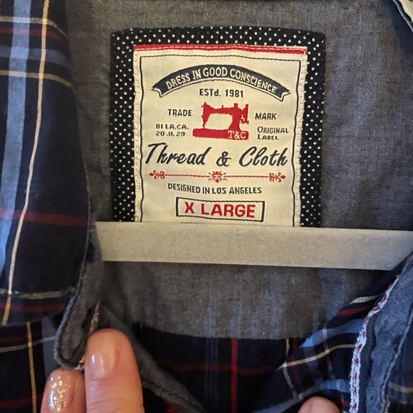 Thread & Cloth button up • Mens XL - Picture 2 of 6